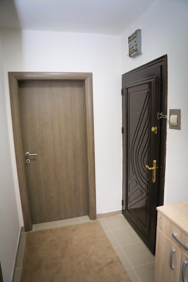 Comfort Inn Apartment 2 โนวีปาซาร์ ภายนอก รูปภาพ